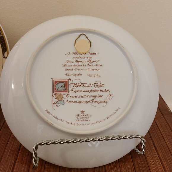 Vintage Heinrich Set of 2 Villeroy & Boch Once Upon A Rhyme Plates Collectable - Picture 3 of 6